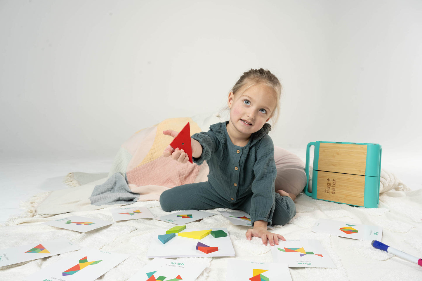 Magnetic Wooden Tangram Pieces and Pattern Cards